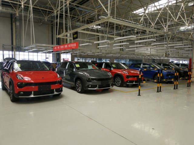 售卖时尚的"领克"竟把新车发布会办成时装秀——领克赢在哪?-新浪汽车