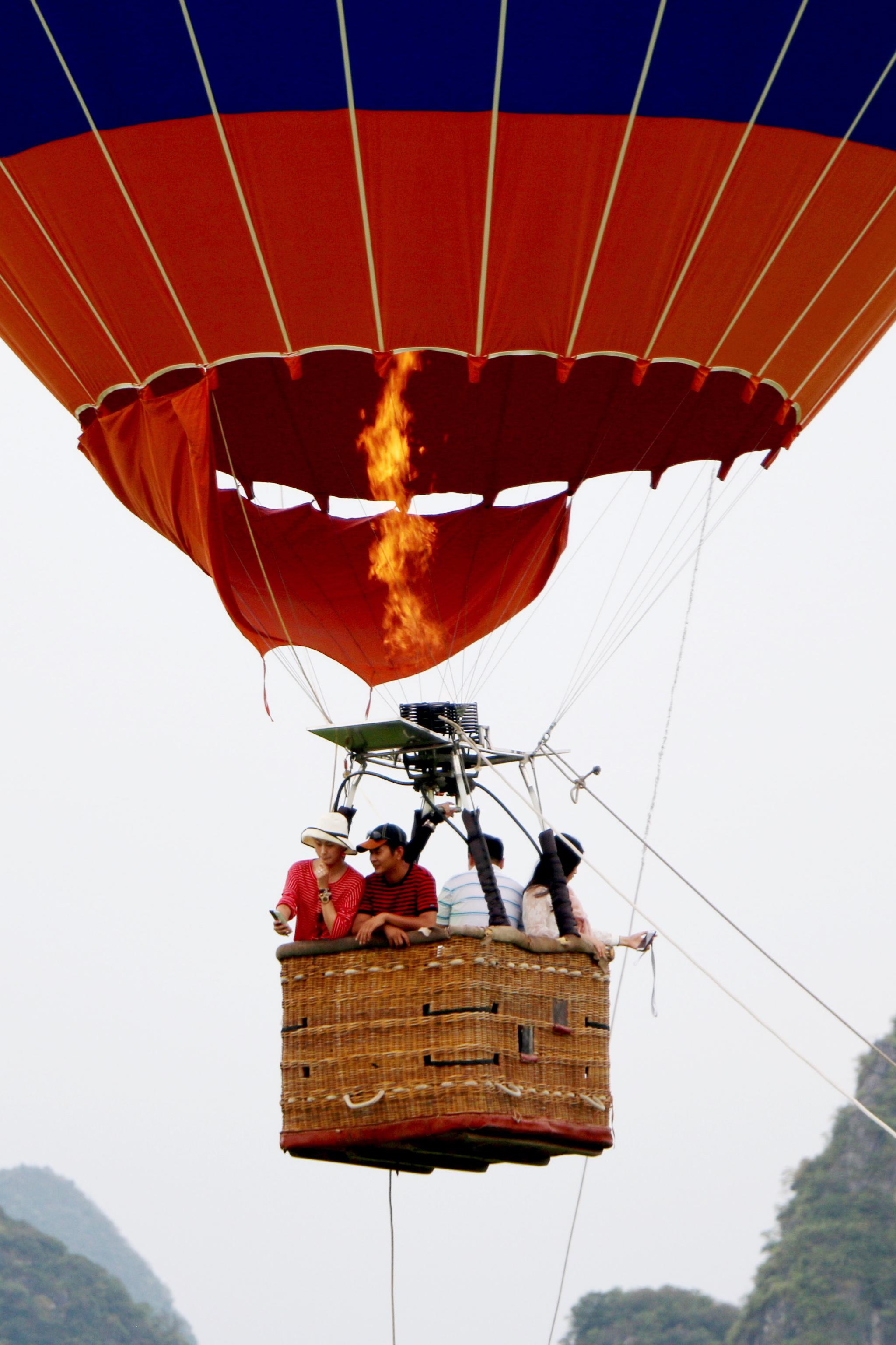 坐热气球 玩滑翔伞 在阳朔就可以