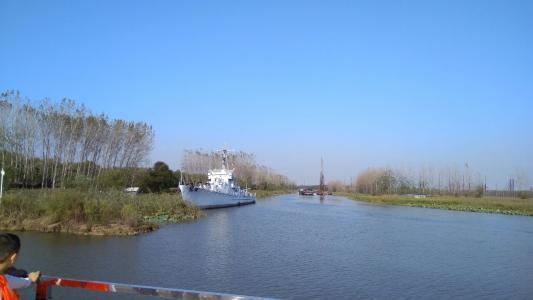 著名景点有冠世榴园,三近书院,匡衡墓,仙人洞等.