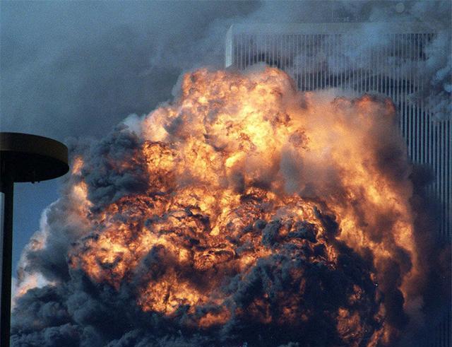 直击: 美国911事件11张罕见照, 血与火的"末日浩劫"