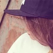 快本冯提莫和迪丽热巴合作小鸡哔哔热巴的舞蹈