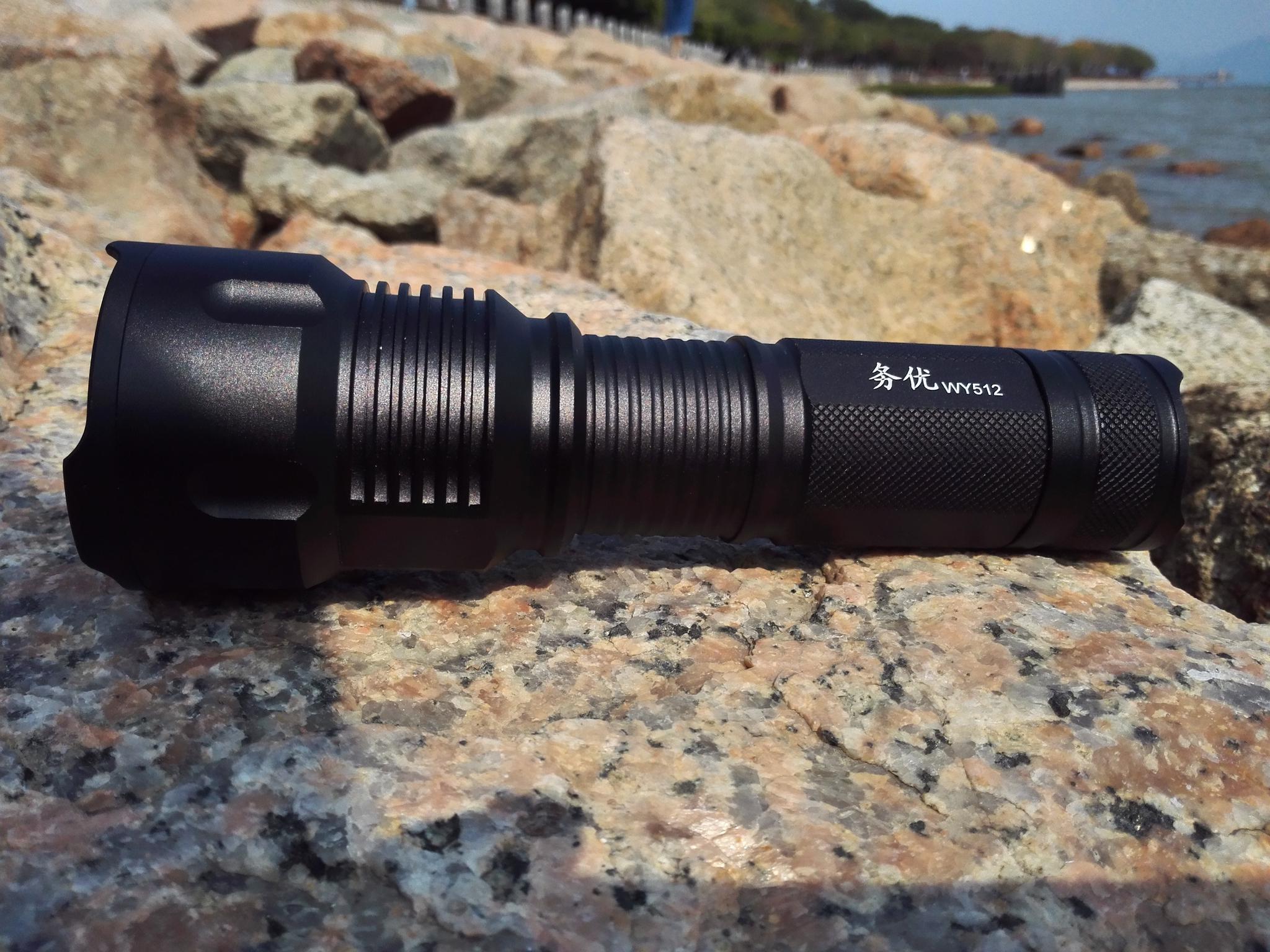 电筒与普通手电筒与众不同的几个明显特性|手电筒|强光|手电_新浪新闻