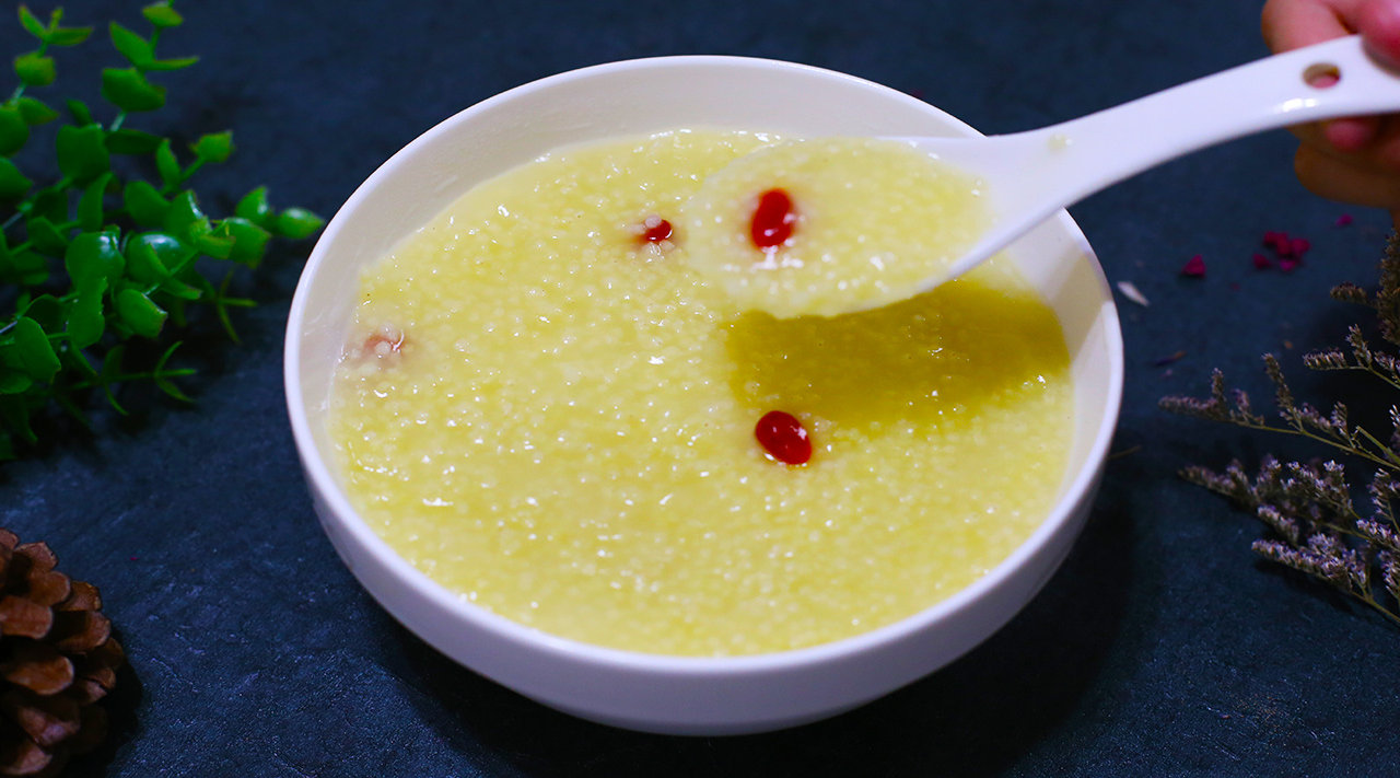 小米粥怎么熬出米油?饭店大厨教你一个详细的做法