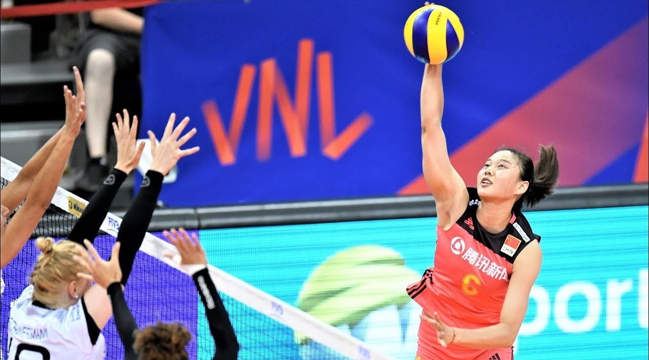 这就是排球 【排球运动员的魔鬼体能训练日常】"体能训练",大概是不少