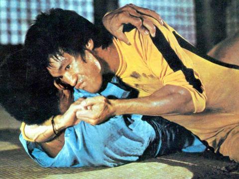 为何李小龙与贾巴尔在《死亡游戏》电影打斗最精彩?