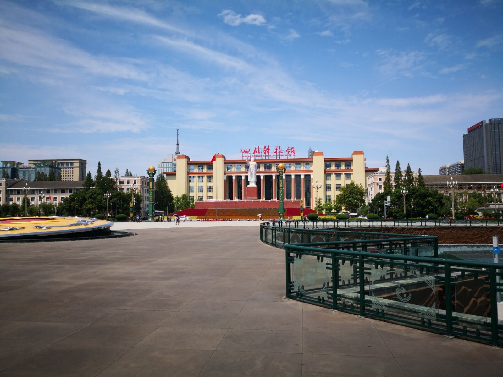 分享一组60年代到现在的天府广场