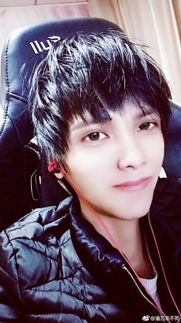 盘点曾身无分文现在年薪百万的主播,最后一位半年没任何收入