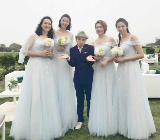 又一"闺女"出嫁,郎导祝福中再次落泪!