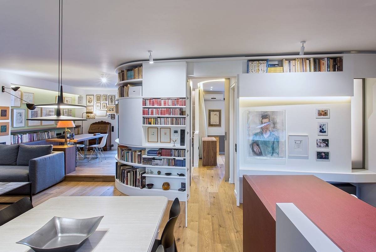 爱书人之家,顶天立地的弧形书架,帅呆了.