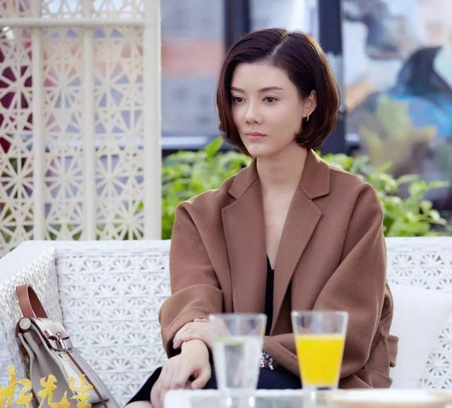 车晓在《好先生》中的装扮鹿晗鹿晗江疏影江疏影车晓与李兆会结婚照