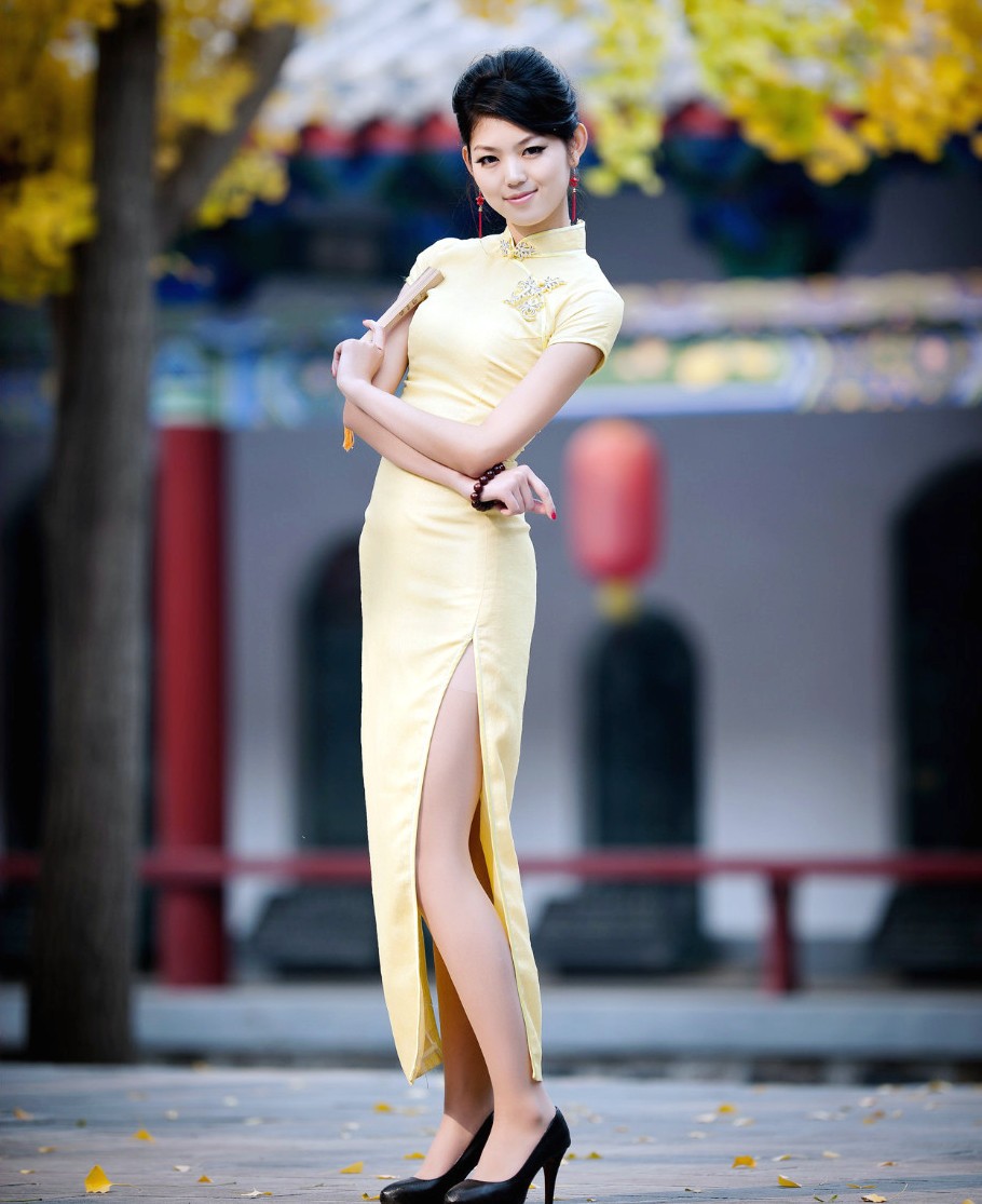 展现民族古韵美的东方旗袍丽人