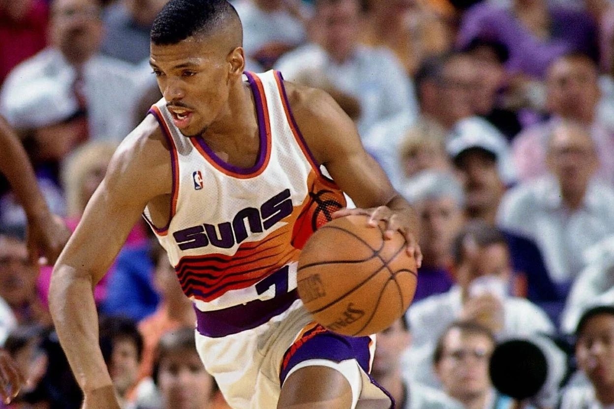 5,凯文约翰逊 25助攻贾森基德绝对是一个天生的控卫,他在新秀赛季场均