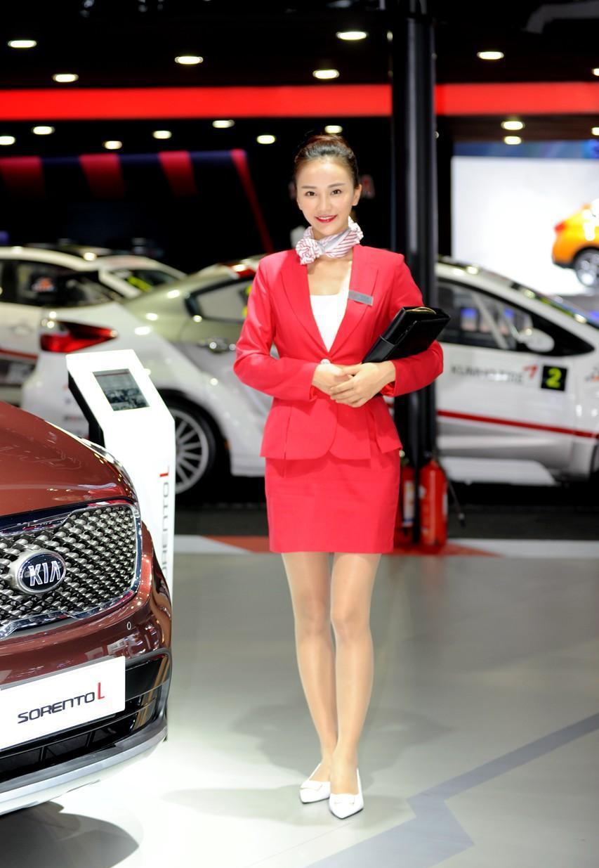 谁说上海车展无美女礼仪模特傻傻分不清上