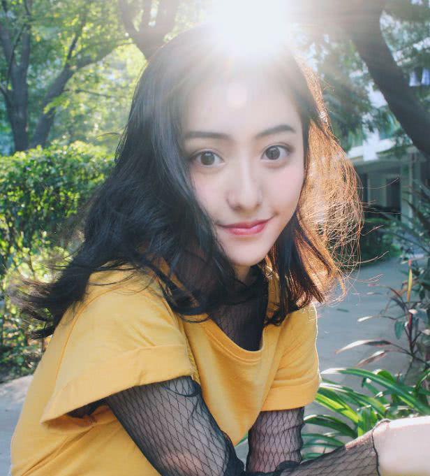 中戏第一名!华中师大深圳龙岗附中的女状元为何这么牛?