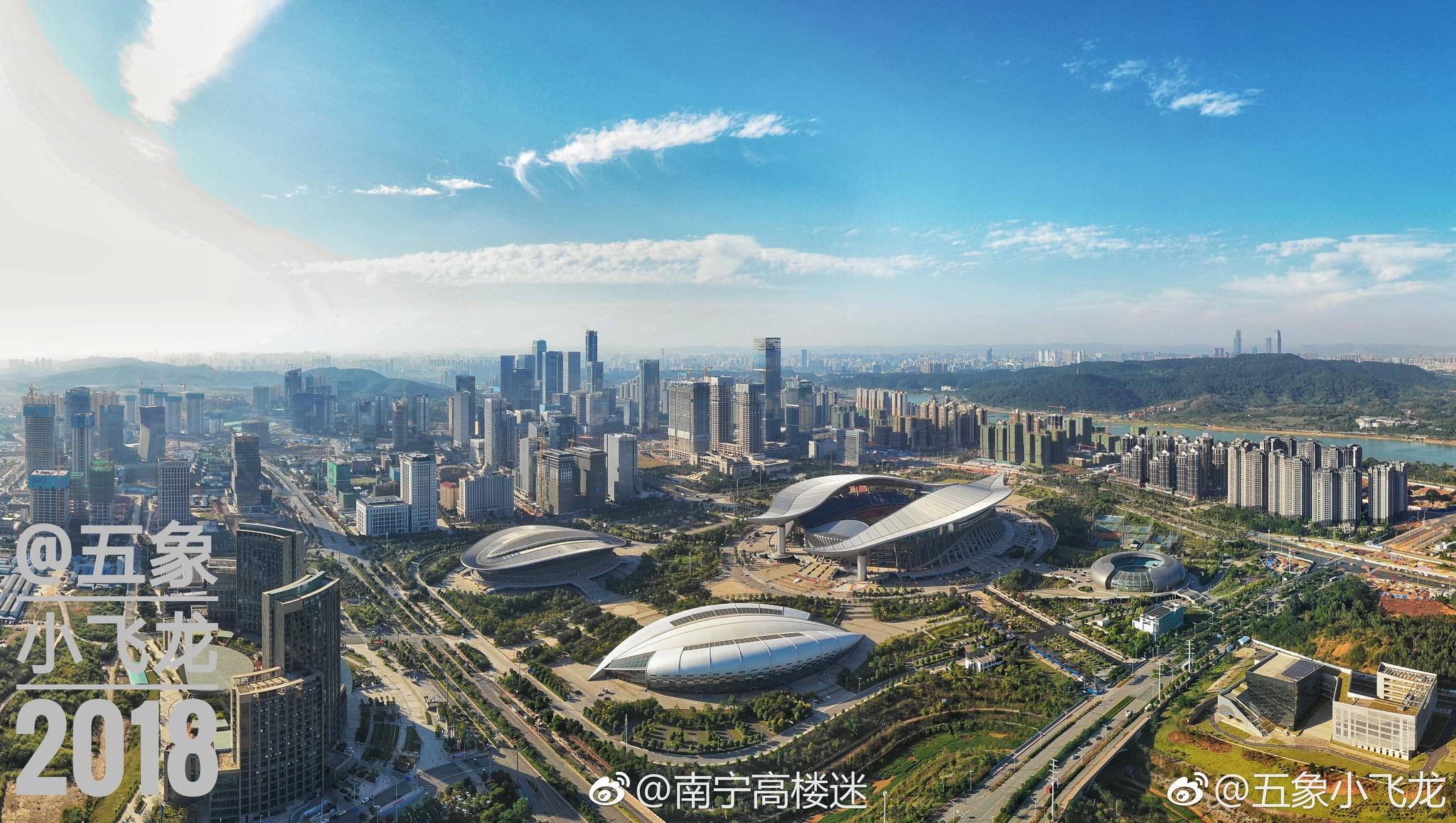 经典航拍视角看高楼林立的五象核心区