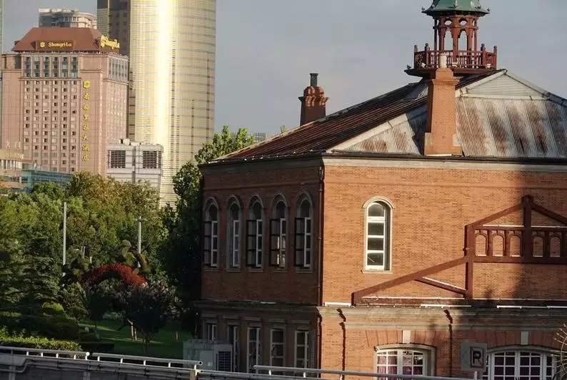 性能全面,索尼黑卡RX100VI行摄体验