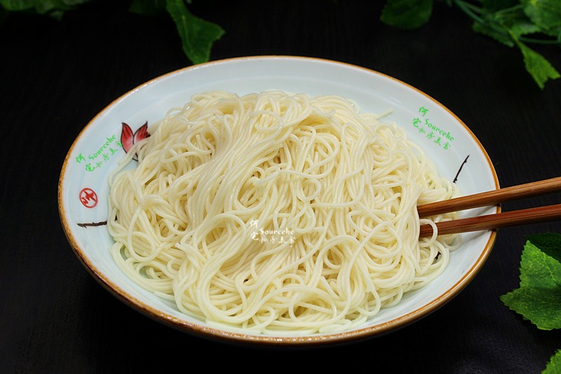 做了这碗面条,孩子3分钟吃光,香辣劲道太好吃,嚷着明天还要吃