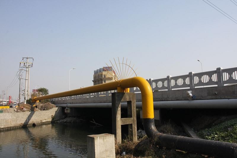 2205双相不锈钢,为燃气桥管道保驾护航