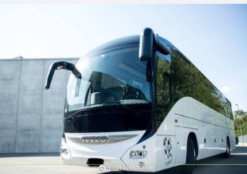 还记得从佛罗伦萨到themall折扣村的白色大巴吗