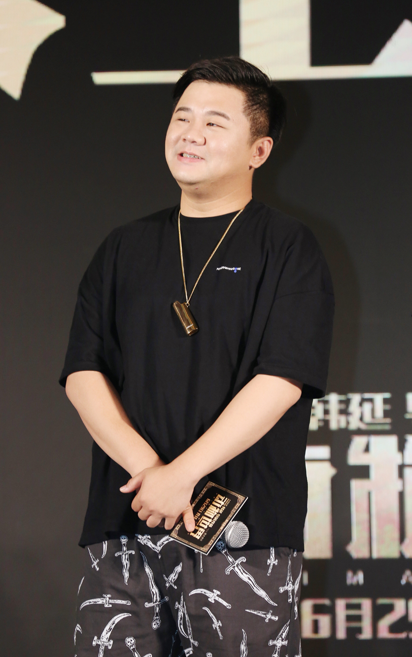 王戈亮相《动物世界》首映发布会 船上"好兄弟"现场重新组局