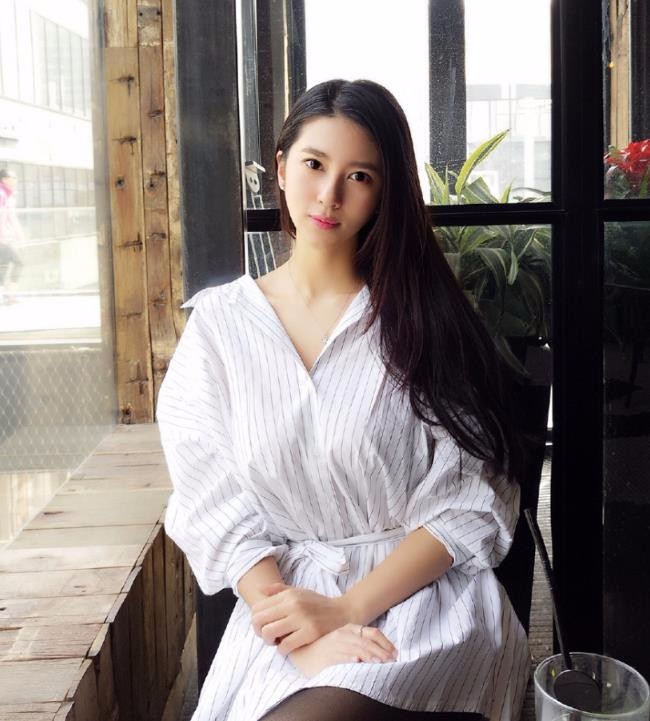 千娇百媚,清纯可人——钟鹿纯