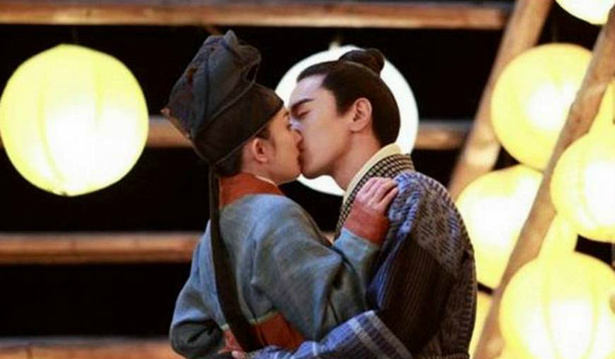 古装剧里让人脸红的吻戏林更新吻到耳朵红最后一个太投入