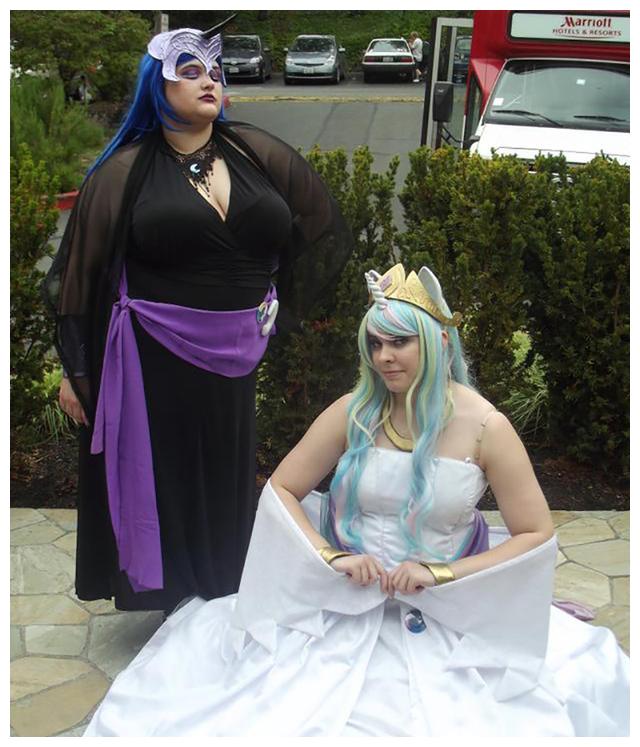 本国小妹cos"小马鲍莉",这一版的紫月真的很心爱,小马m6