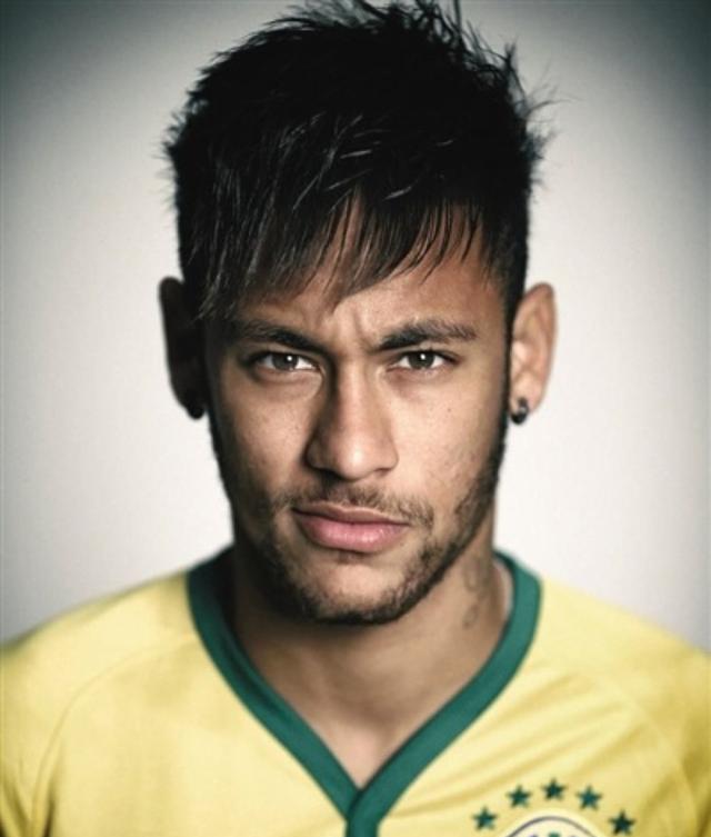 世界杯让内马尔的发型火了网友说像热干面一位中国明星也躺枪