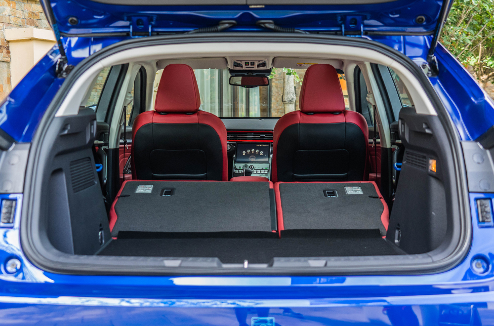 用真心打动年轻人 大理试驾哈弗f5