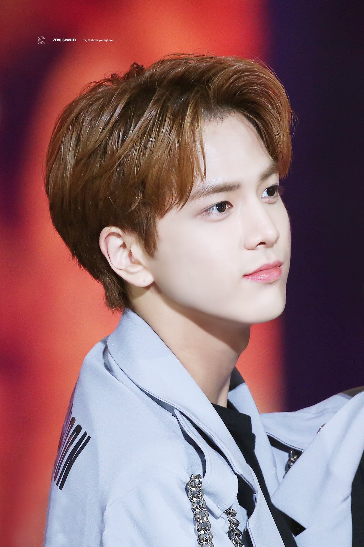 97年的金泳勋也是非常好看了!