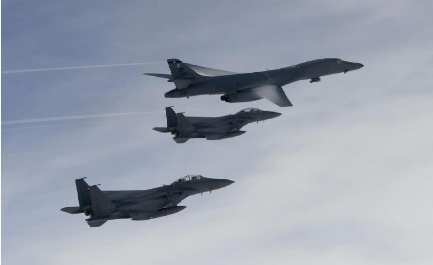 俄罗斯|轰炸机|军演_新浪新闻