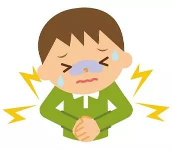 男子肚子疼到走不了路竟是因为边聊边喝时吞下了这东西