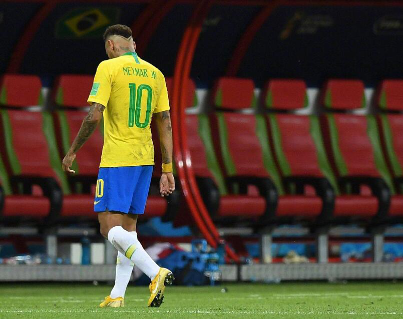 本届世界杯宇哥认为的最经典背影合集,这才是本文重点!