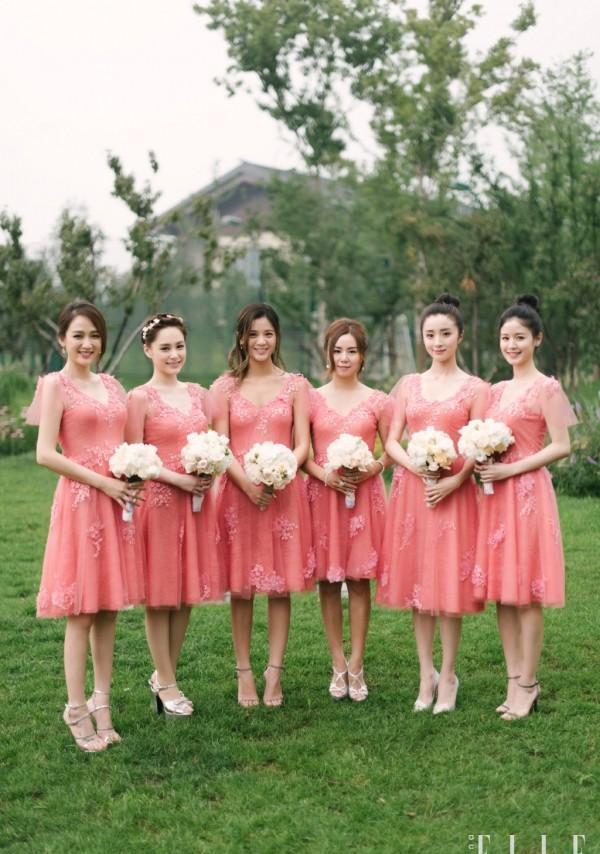 李小冉的婚礼上也是云集了各大美女军团,阿娇,应采儿,朱丹