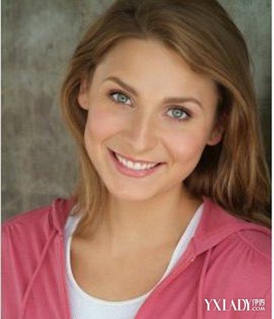 李小龙的妻子琳达当年有多美难怪在20岁的时候两人就有孩子了