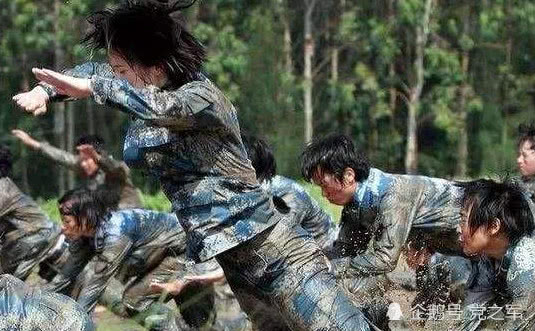 女兵|训练|生理期_新浪新闻