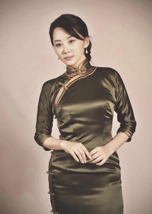 邪不压正|彭于晏|旗袍_新浪新闻