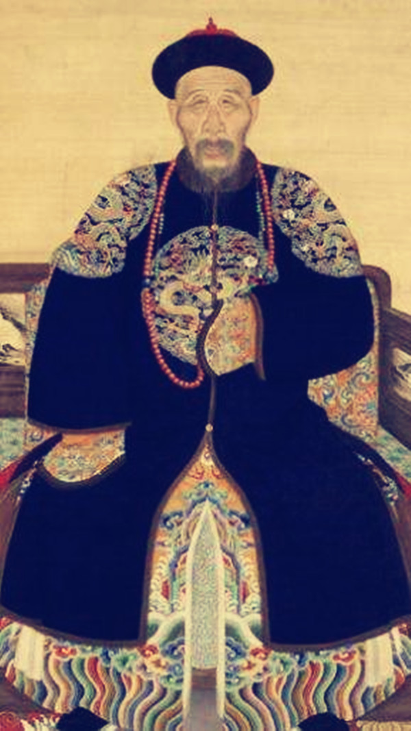 破例将庶妃万琉哈氏(后来的皇考定妃)生的儿子爱新觉罗·胤祹交给苏麻