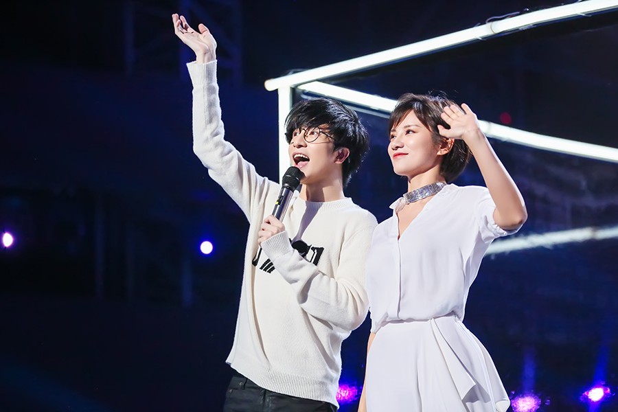 《无限歌谣季》7月8日终极演唱会来袭 薛之谦与伊一共谱青春