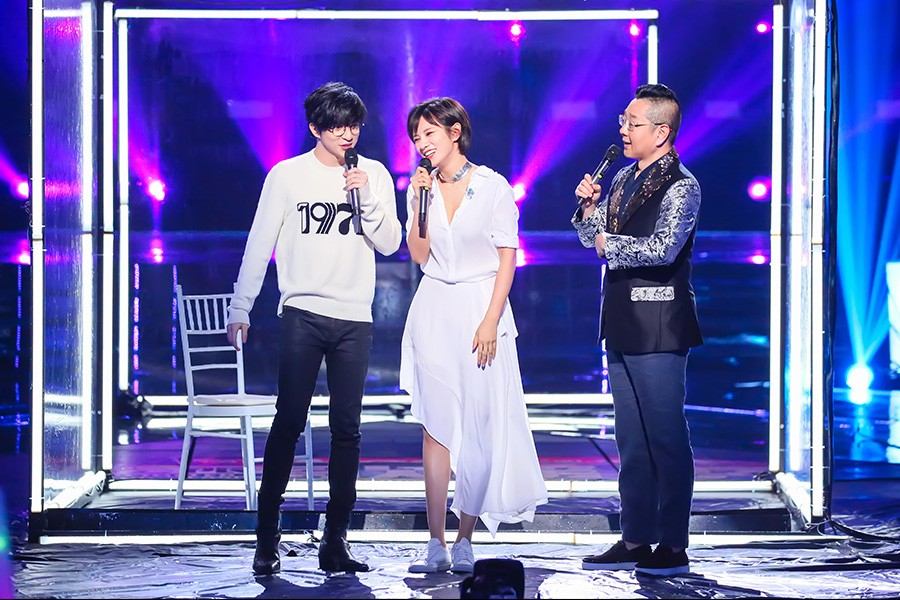 《无限歌谣季》今明两晚双播 李荣浩毛不易等带来终极演唱会_新浪看点