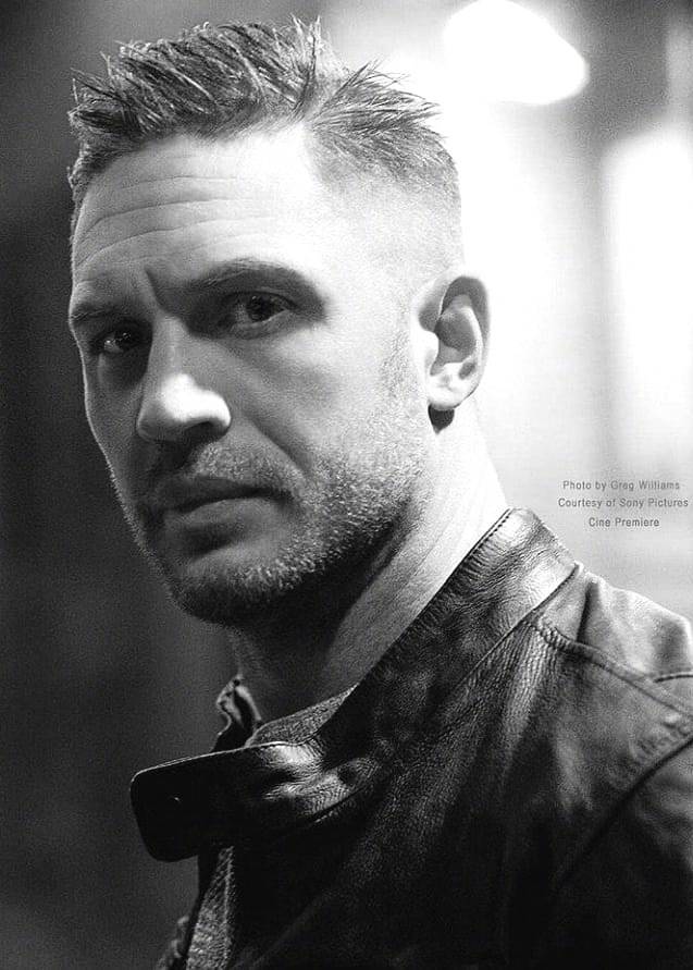 汤姆哈迪最新写真这性感的小胡子呀