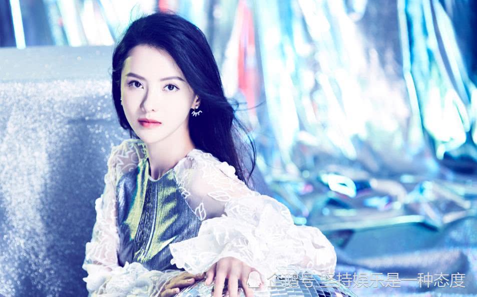 女神摄影:眉似新月,面如冠玉——张芷溪