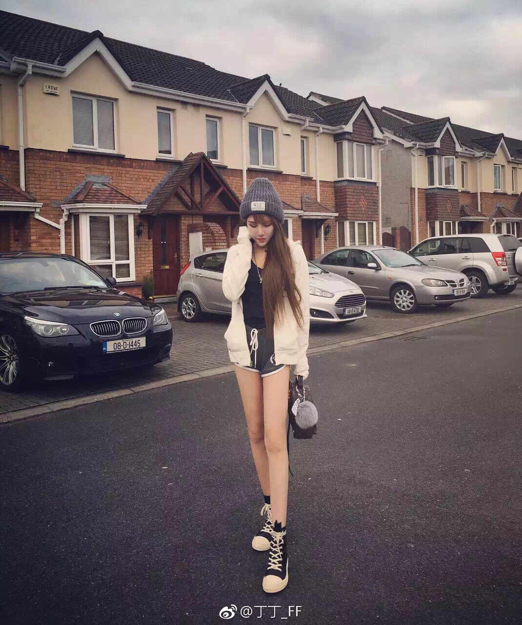 爱尔兰都柏林大学 丁楠 身高169cm 体重41kg 爱好旅游瑜伽