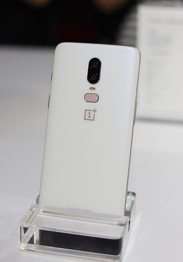 配置无敌一加手机6正式发布价格感人