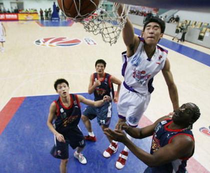 六大令人惋惜的中国篮球运动员 伤病猛于虎