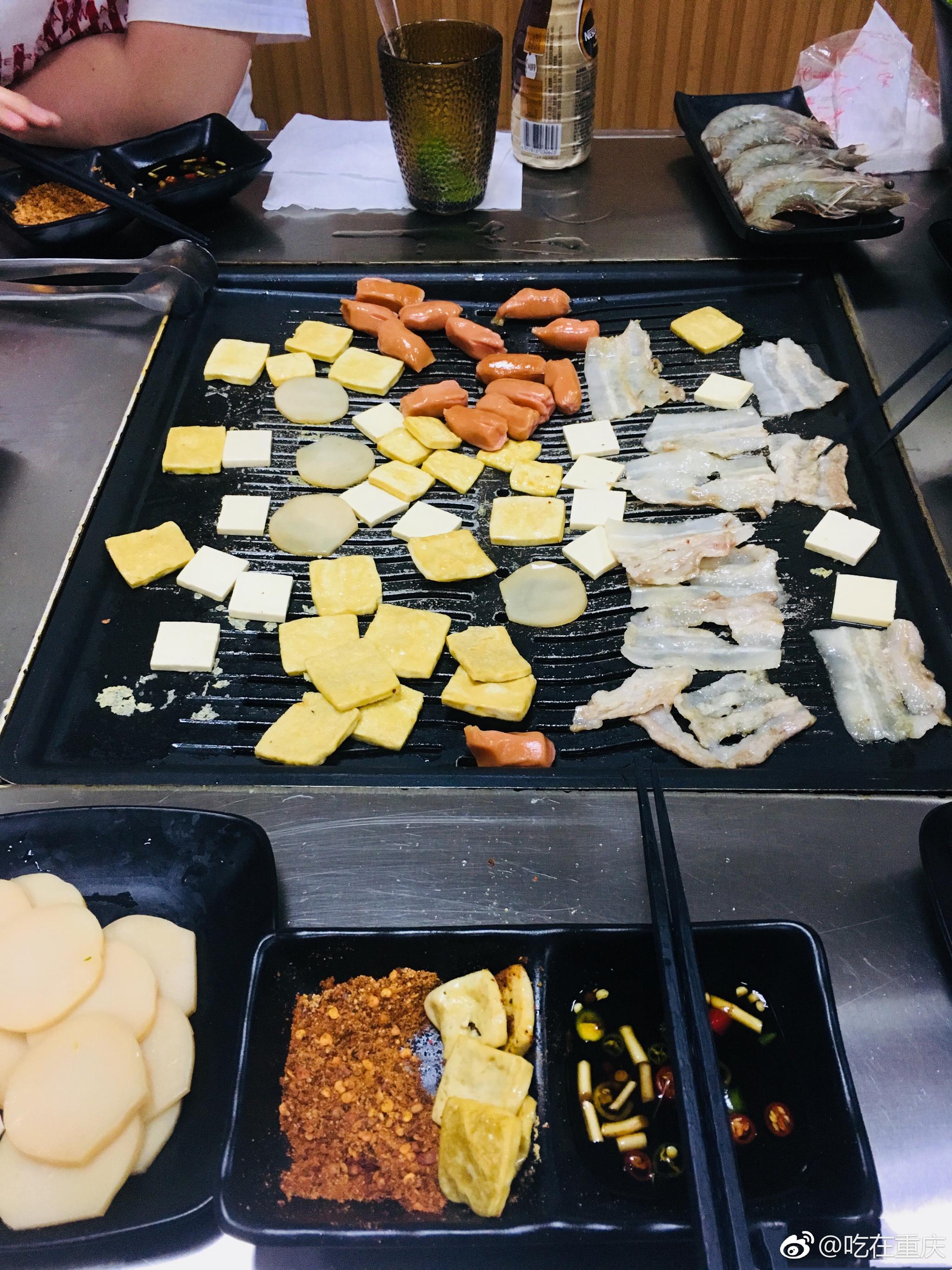 最近很火的烤小豆腐来了小豆腐外酥里嫩好吃惨了