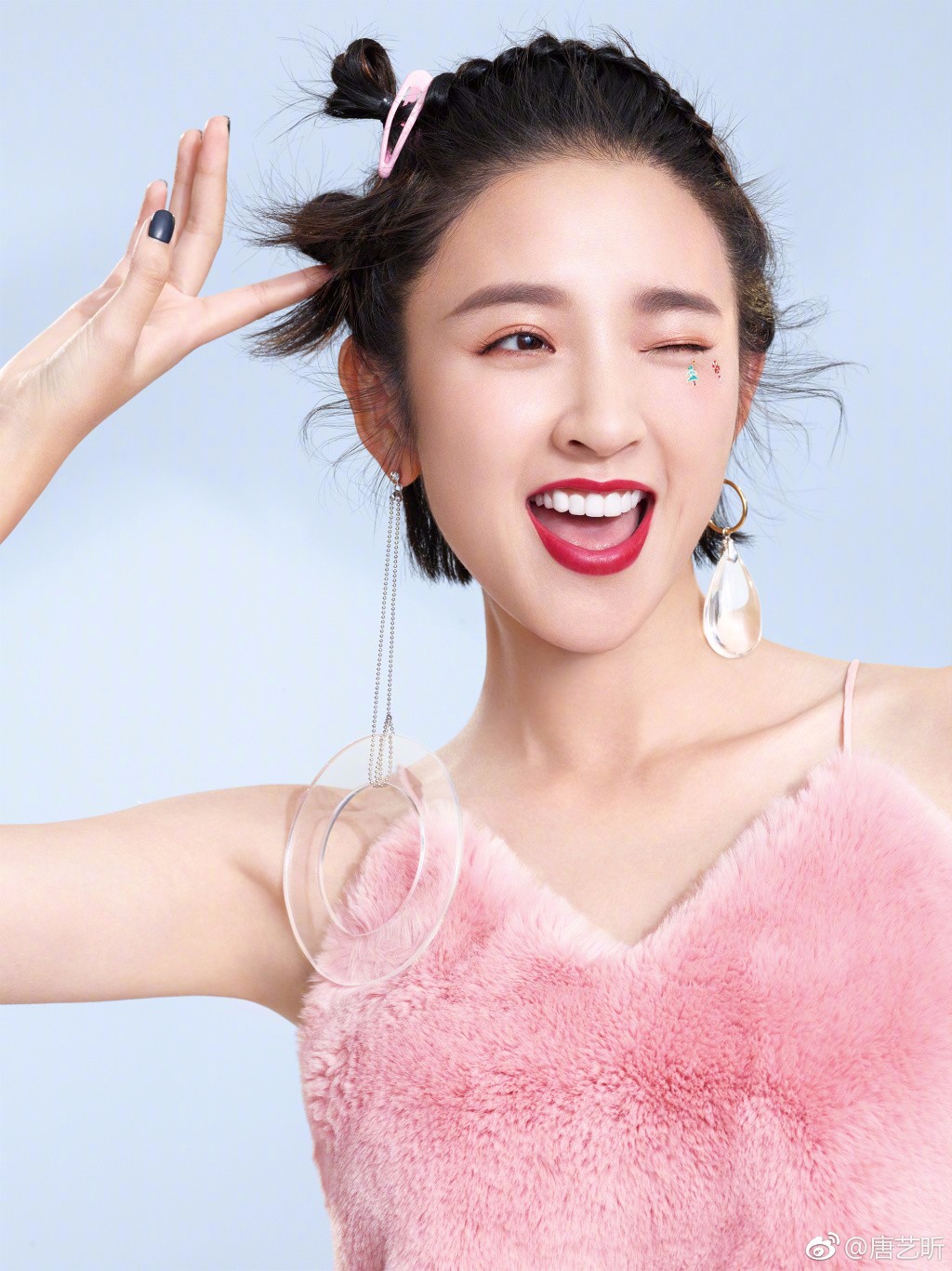 别羡慕明星的大白牙了,花钱受罪阿娇为此还丢了颜值