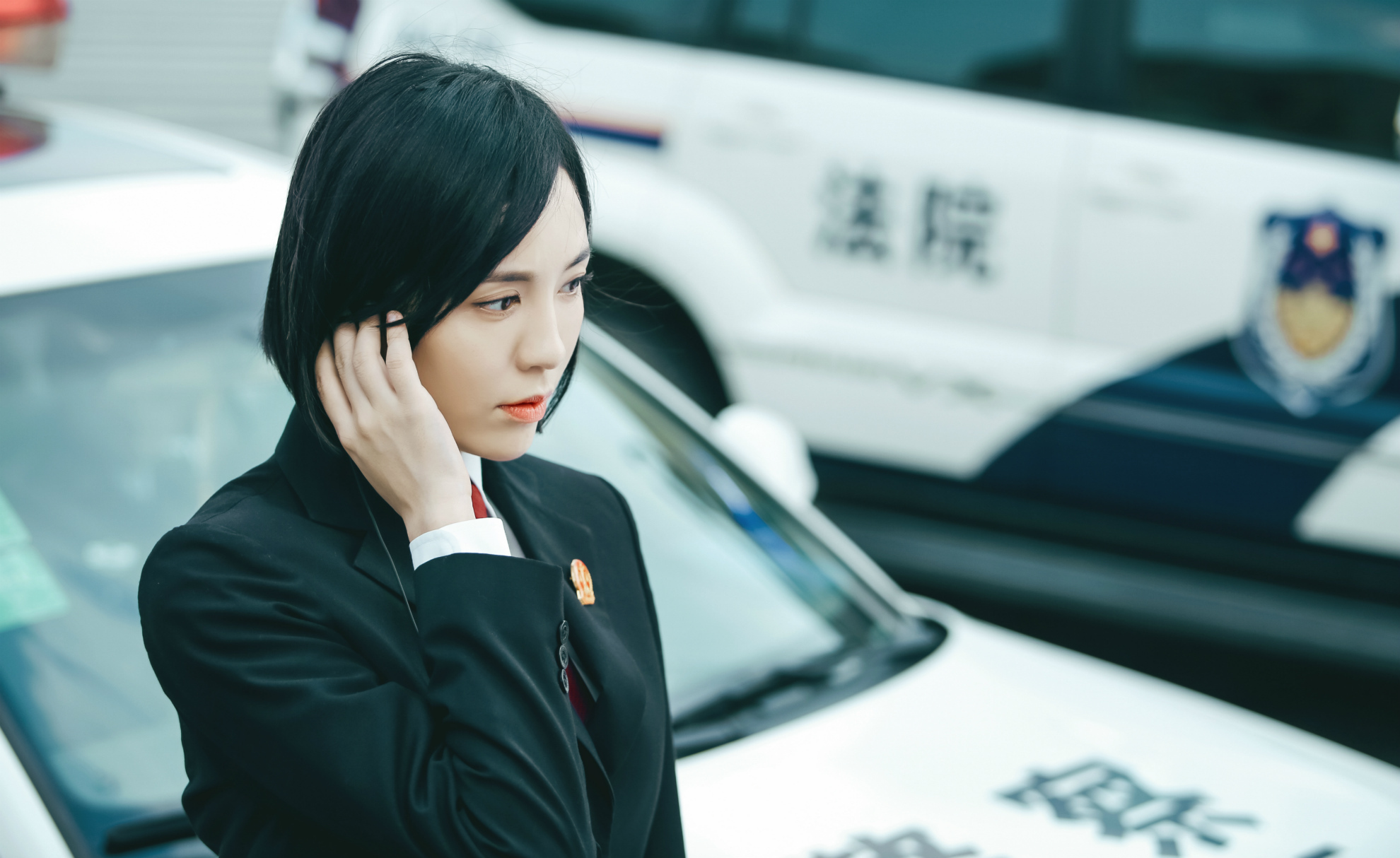 吕佳容《执行利剑》独挑大梁演绎公正执法者