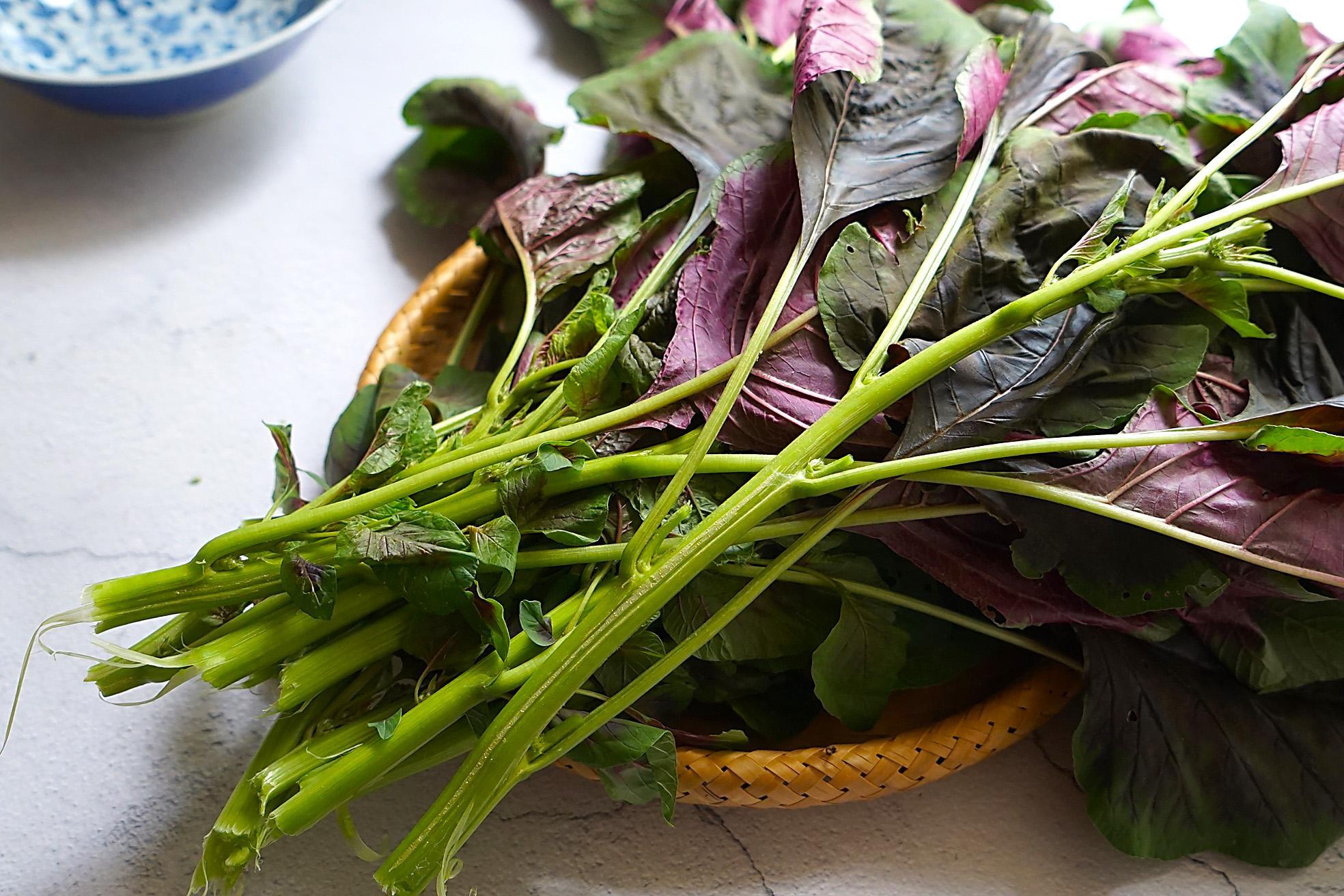 苋菜梗别扔,配上小米辣炒准想吃第二次,可惜没几个人这样吃过