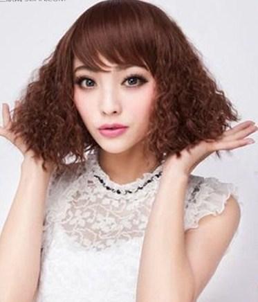 小碎花卷"让你美如画,长发短发都可以烫出最理想的效果,这样的发型